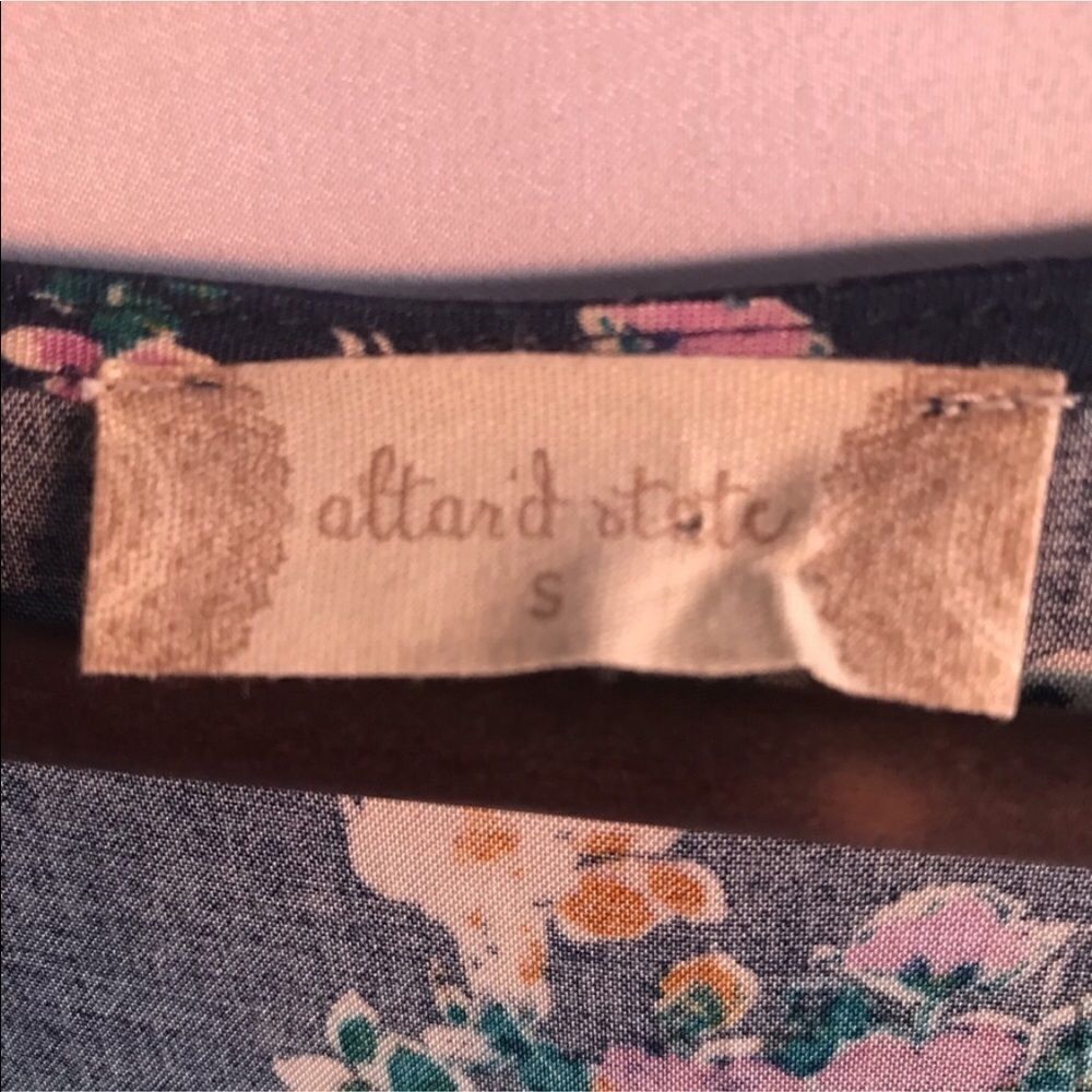 Altar’d State NWT Navy Floral Dress - Picture 9 of 9